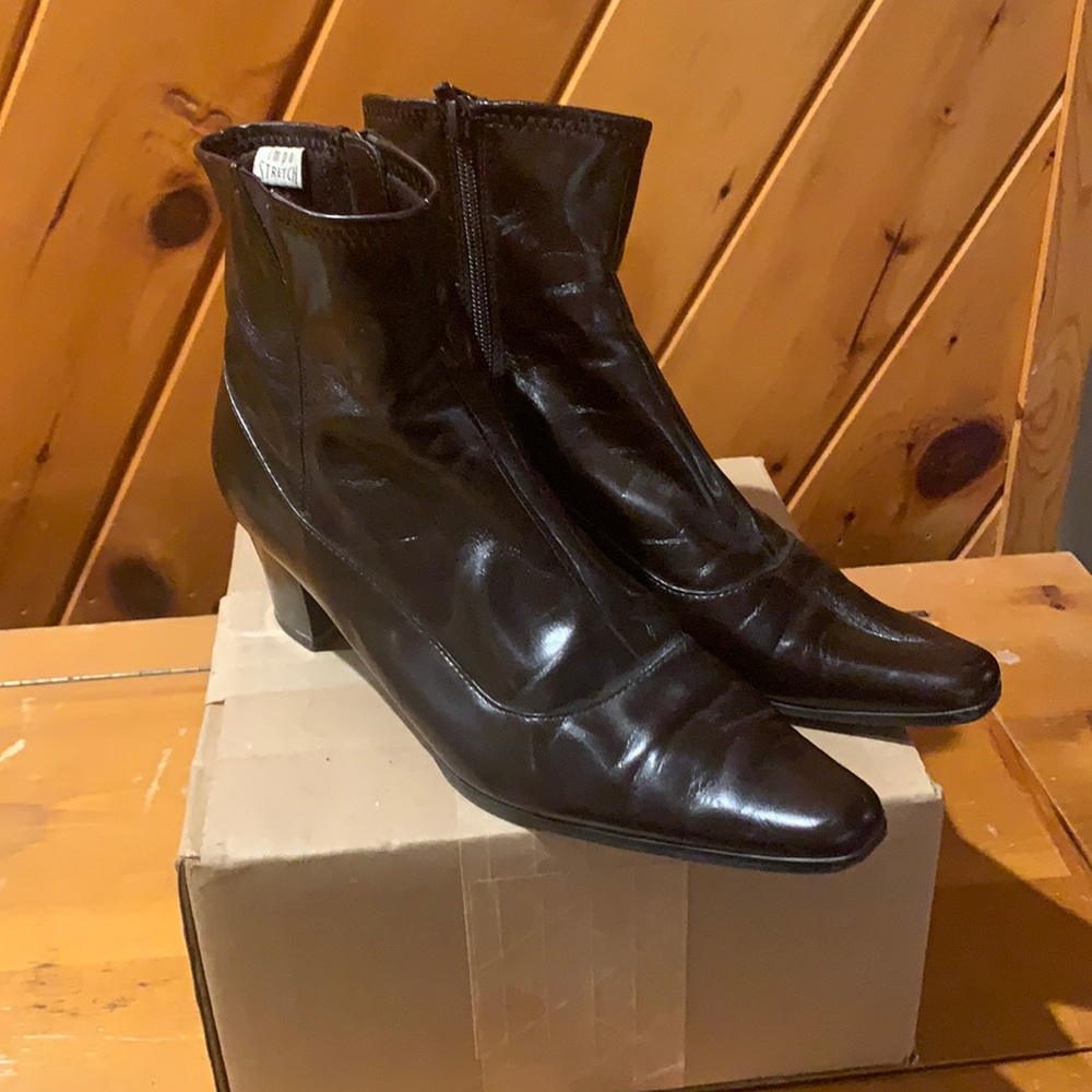 Used ladies ankle boots
